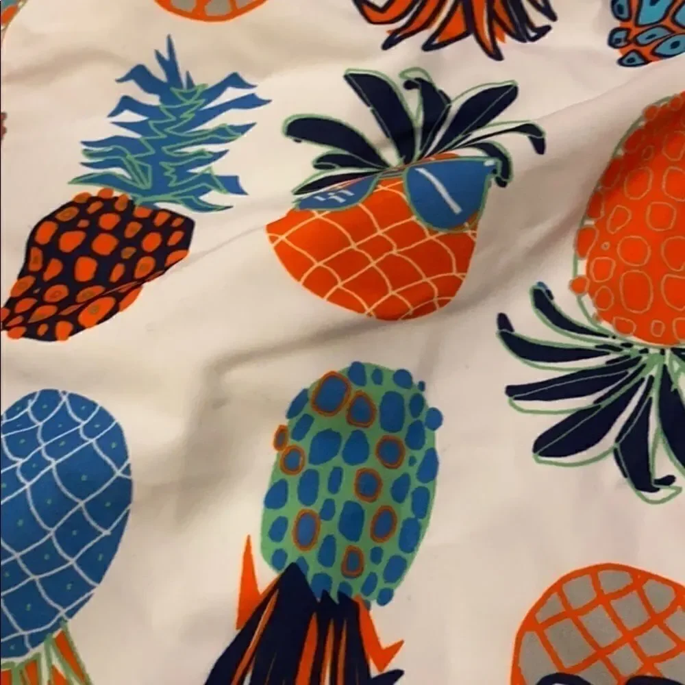 Wes and Willy Boys White Swim Trunks with a Pineapple Pattern, Size 4